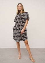 Load image into Gallery viewer, 0039 Italy Kleid Daisy Dress in Print