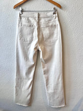 Load image into Gallery viewer, DL 1961 Patti Straight Jeans in Ecru