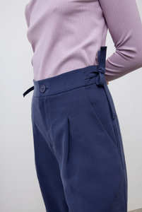 Eve Gravel Denali Pant in Minuit