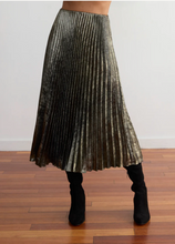 Load image into Gallery viewer, Margaret O&#39;Leary Metallic Pleated Skirt
