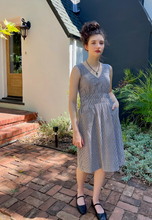 Load image into Gallery viewer, Modaspia Fiji Dress in Black and White Seersucker