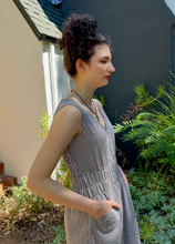 Load image into Gallery viewer, Modaspia Fiji Dress in Black and White Seersucker