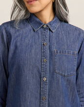 Load image into Gallery viewer, Pendleton Chambray Perfect One Pocket Shirt in Medium Wash