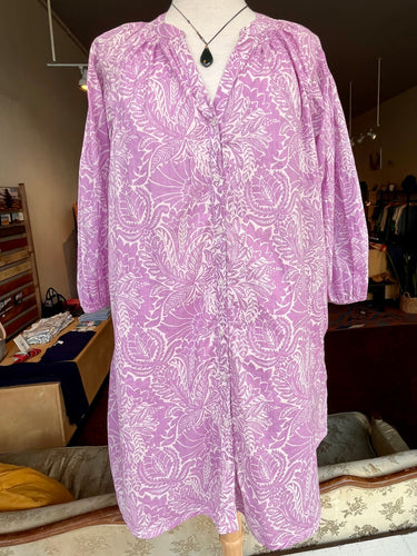 Lilla P Bracelet Sleeve Dress in Violet Floral
